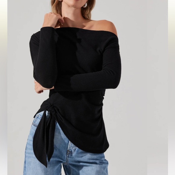 ASTR the label Asymmetrical Off Shoulder Tie Knit Top - Picture 2 of 4